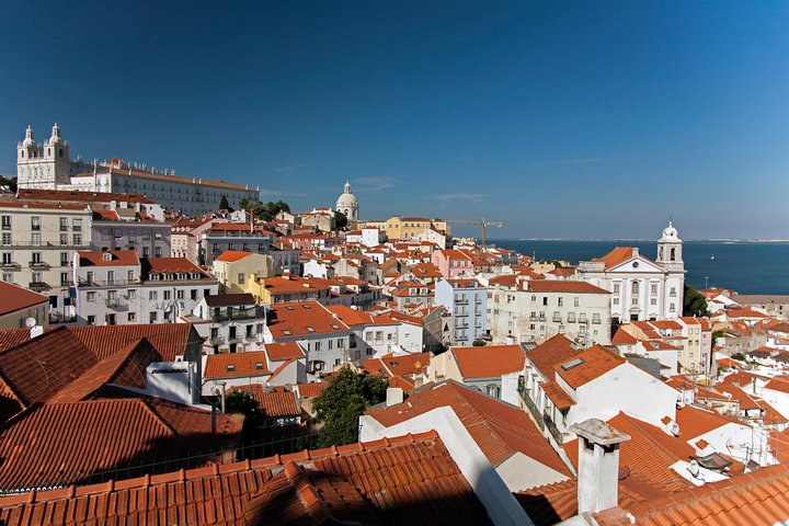Lisbon Highlights Private Tour with Van and Local Guide 4H, photograph 5